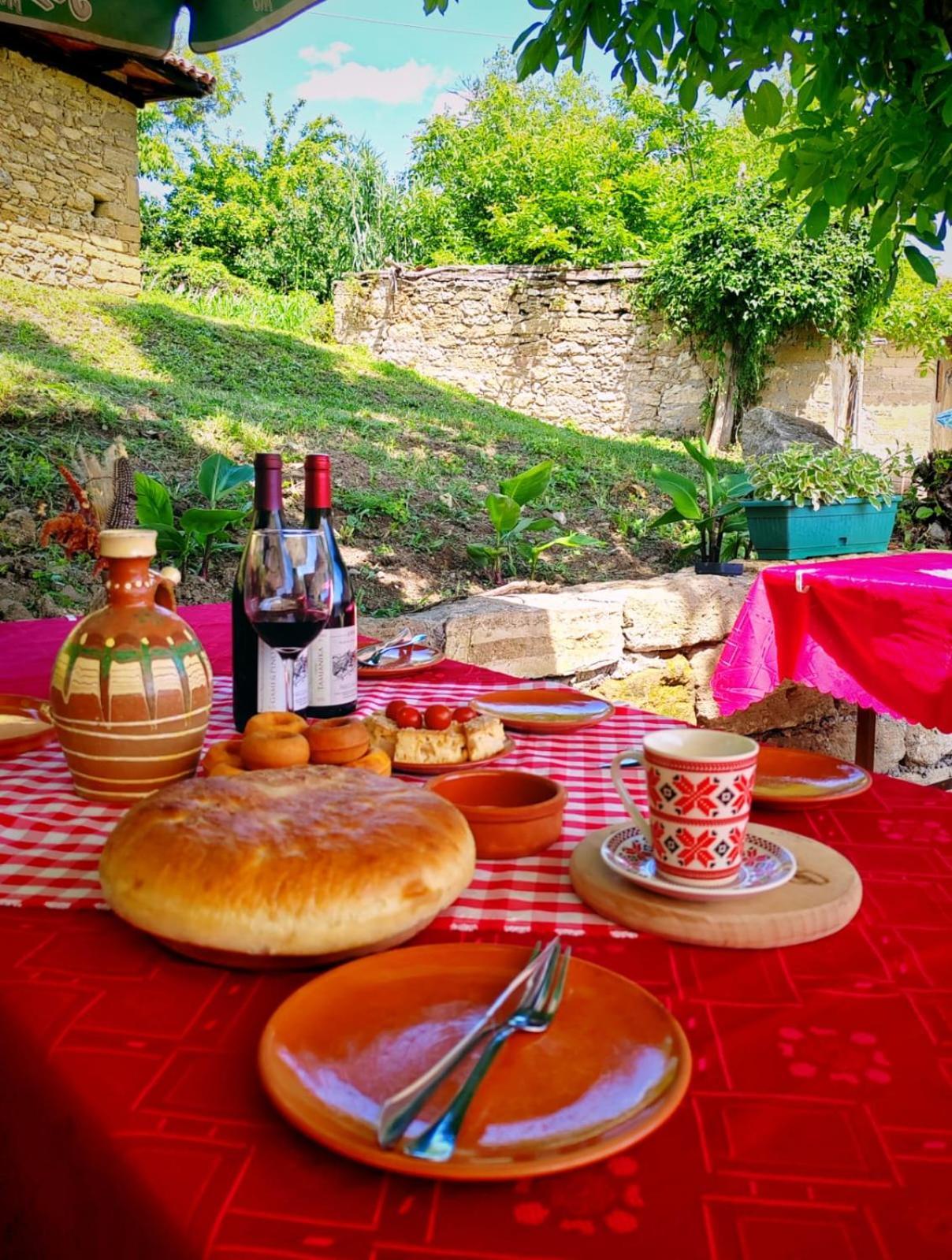 "Pivnica I Smestaj Jovanovic"- Rogljevacke Pivnice Rogljevo Zewnętrze zdjęcie